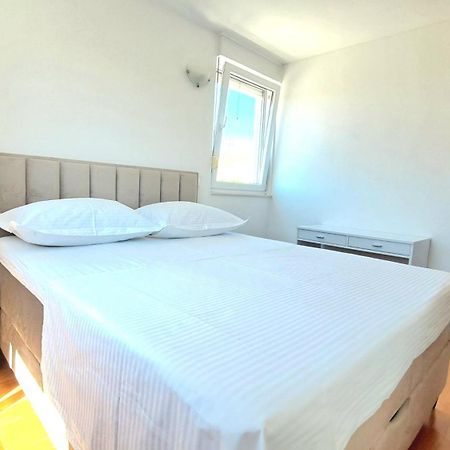 Cozy Apartment With Free Private Parking سبليت المظهر الخارجي الصورة