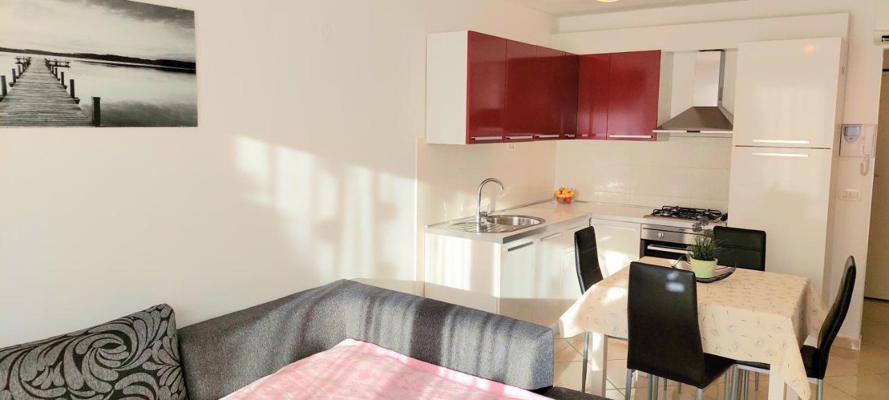 Cozy Apartment With Free Private Parking سبليت المظهر الخارجي الصورة